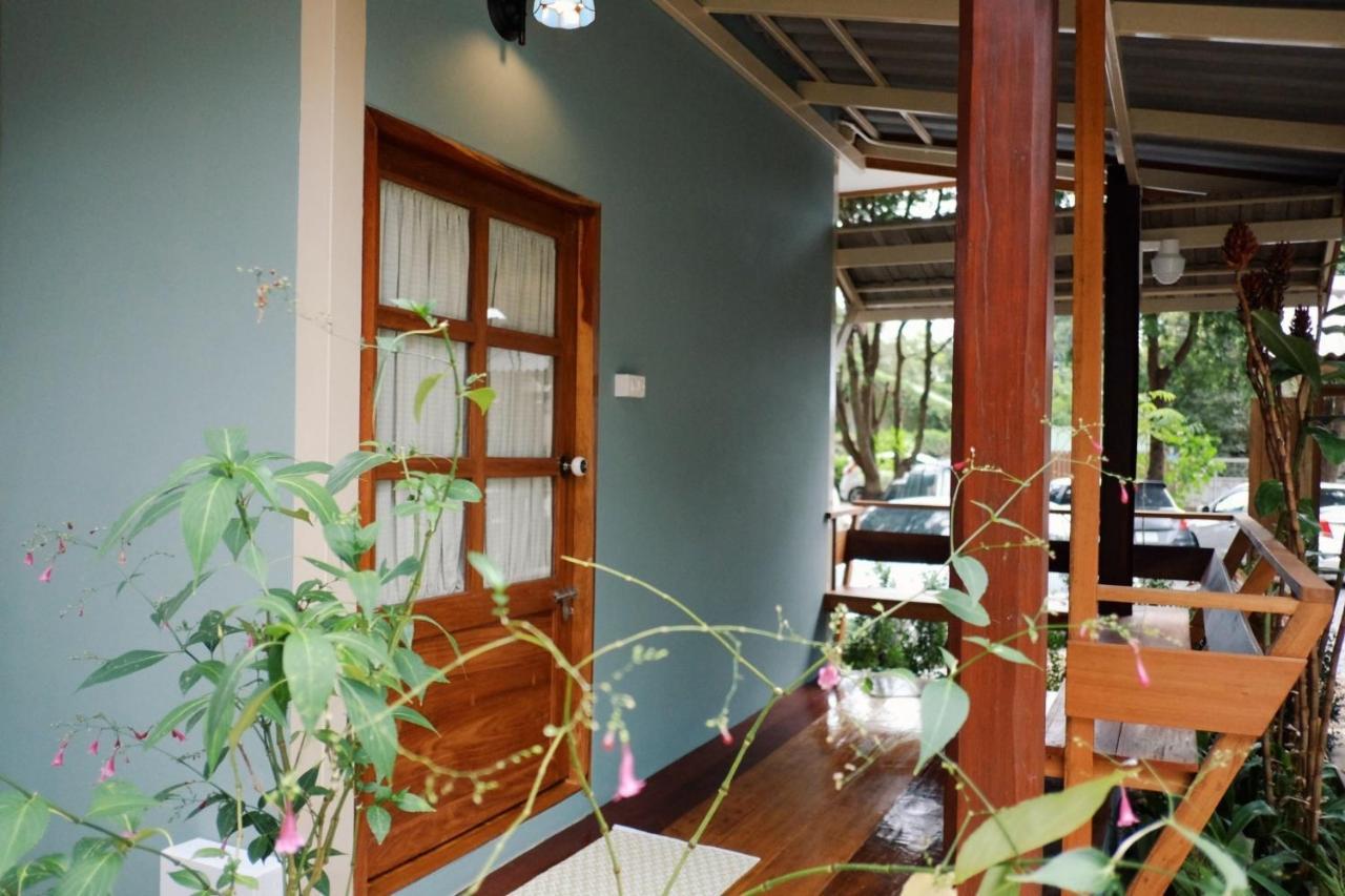 Paiyannoi Guesthome Chiang Mai Buitenkant foto