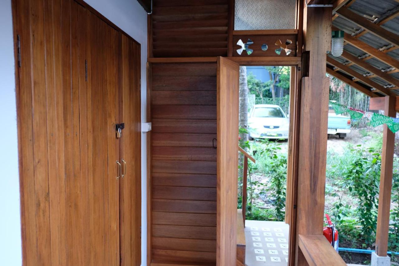 Paiyannoi Guesthome Chiang Mai Buitenkant foto