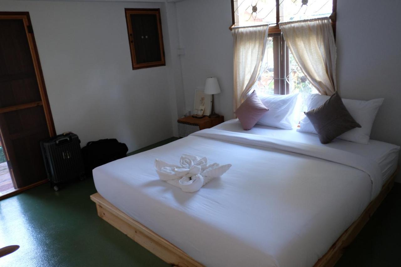 Paiyannoi Guesthome Chiang Mai Buitenkant foto